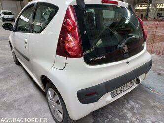 2012-peugeot-107-1451296-47072837