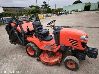 Image for TRACTORS 2013 KUBOTA G26
