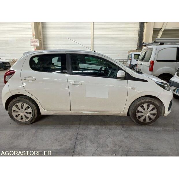 2015 Peugeot 108-47072972