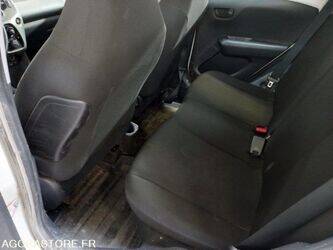 2015-peugeot-108-1451303-47072981