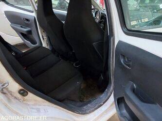 2015-peugeot-108-1451303-47072987