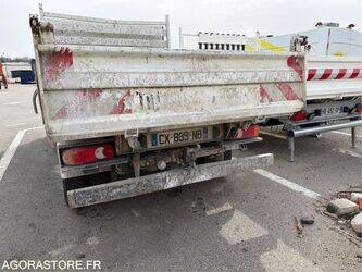 2013-renault-maxity-1451207-47073125