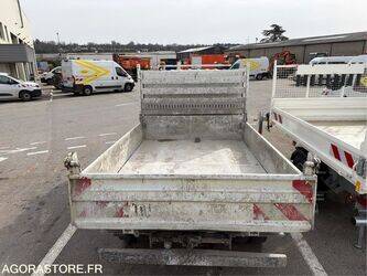 2013-renault-maxity-1451207-47073127