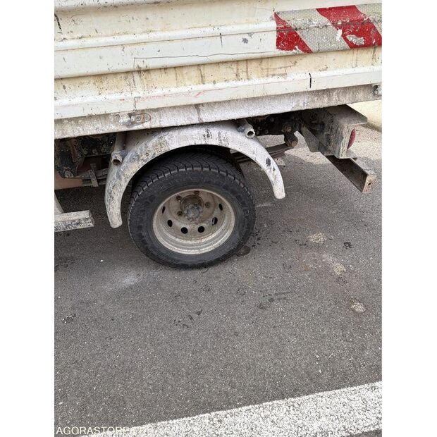 2013 Renault Maxity-47073129