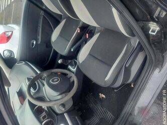 2011-renault-clio-1451216-47073159