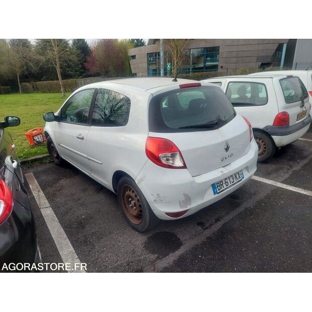 2011 Renault Clio-47073170