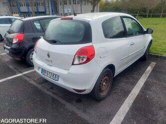 2011-renault-clio-1451219-47073177