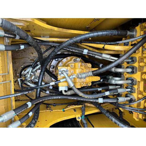 2026 Caterpillar 323D3-47073953