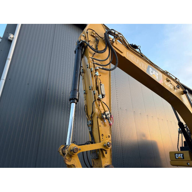 2019 Caterpillar 323-47074805