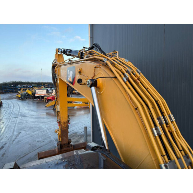 2019 Caterpillar 323-47074814