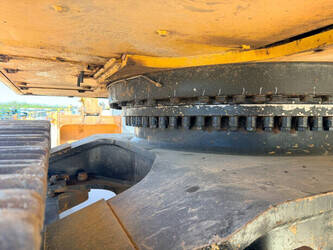 2017-caterpillar-352f-1451323-47075009