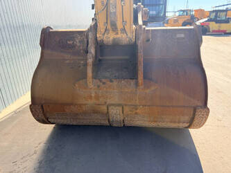 2017-caterpillar-352f-1451323-47075015