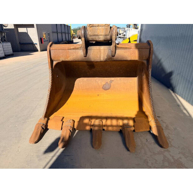 2017 Caterpillar 352F-47075018