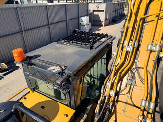 2017-caterpillar-352f-1451323-47075030