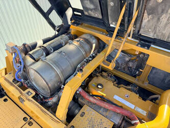 2017-caterpillar-352f-1451323-47075032
