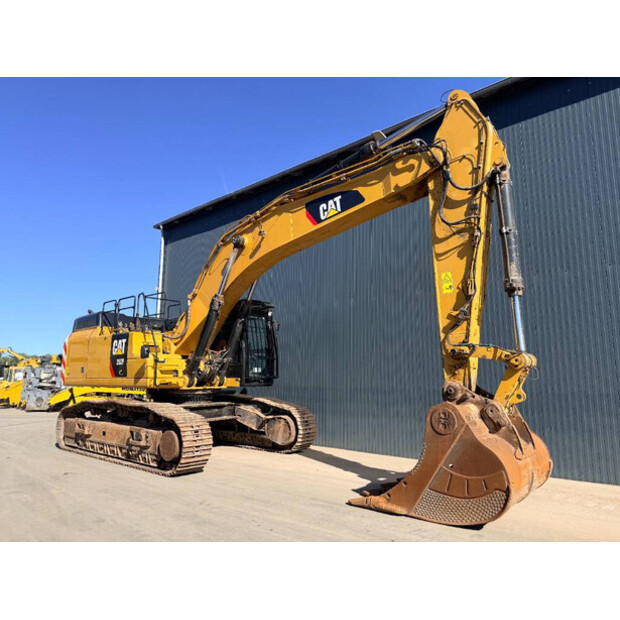 2017 Caterpillar 352F-47075039