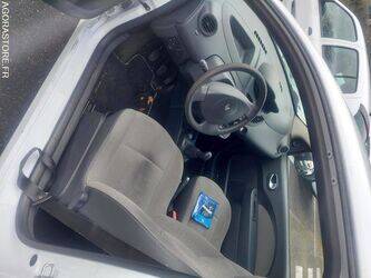 2010-renault-twingo-1451290-47088903