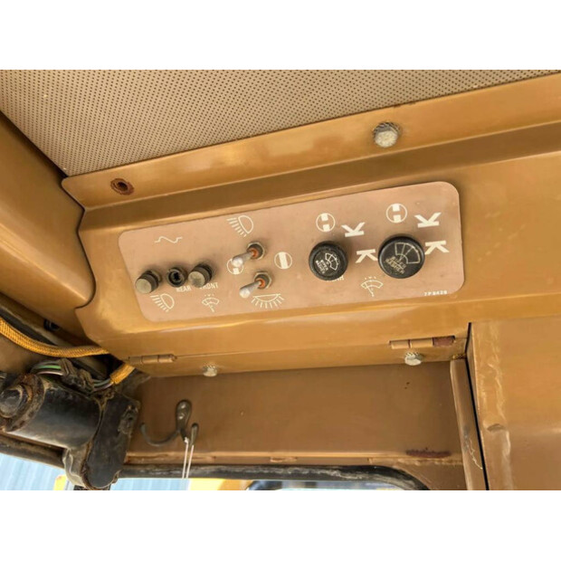 1986 Caterpillar 953-47091711