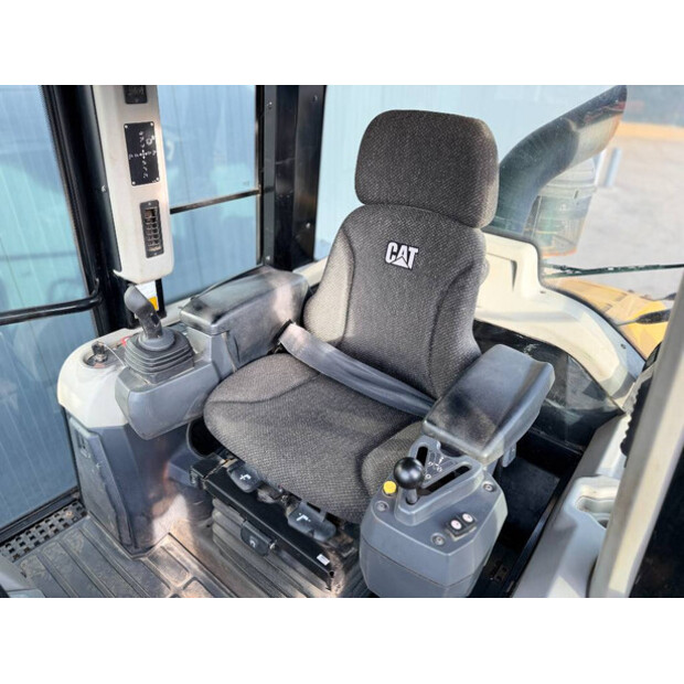 2016 Caterpillar 963K-47091797