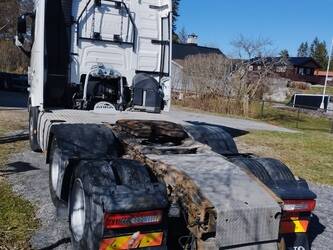 2014-volvo-fh540-1451443-47094285