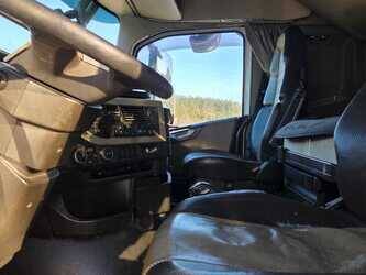 2014-volvo-fh540-1451443-47094290