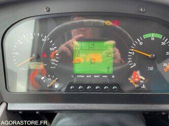 2010-mercedes-benz-intouro-1451491-47107397