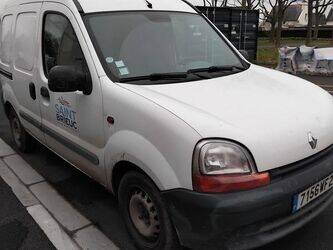 صورة ل عربات 2000 رينو Kangoo