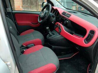 2013-fiat-panda-1451511-47107854