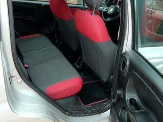 2013-fiat-panda-1451511-47107855