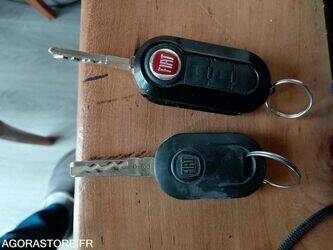 2013-fiat-panda-1451511-47107858