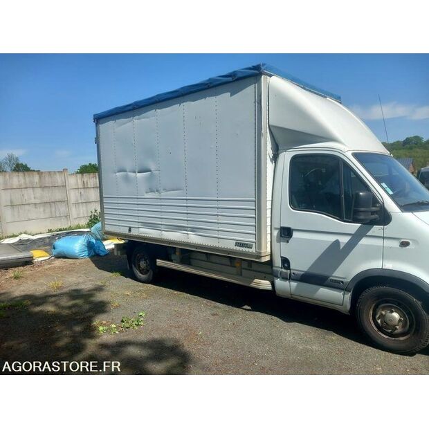 2000 Renault Master-47108369