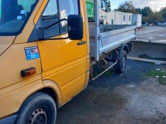 2004-mercedes-benz-sprinter-1451576-47109125