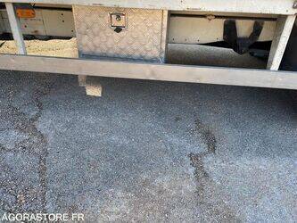 2005-ford-transit-1451587-47109340