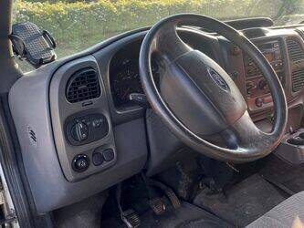 2005-ford-transit-1451587-47109351