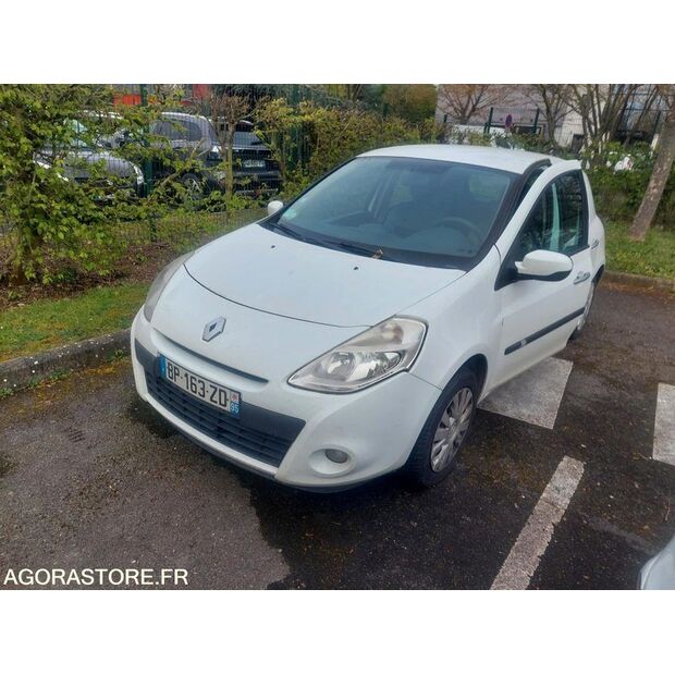 2011 Renault Clio-47109411