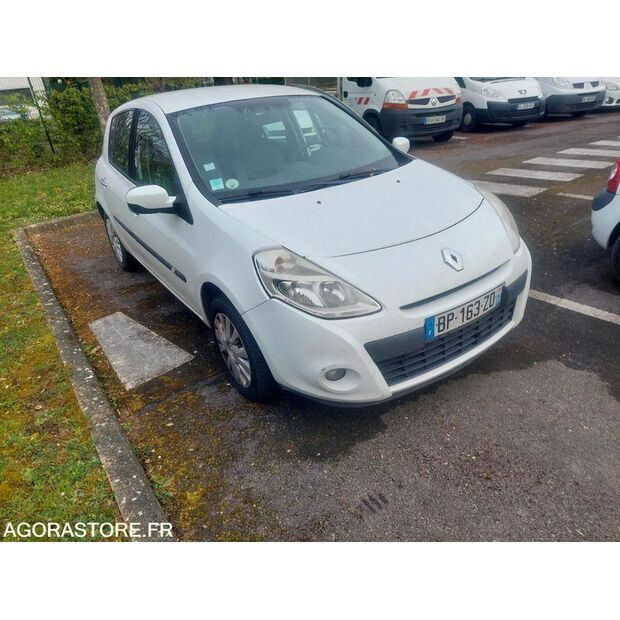 2011 Renault Clio-47109412