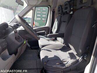 2006-peugeot-boxer-1451612-47109512