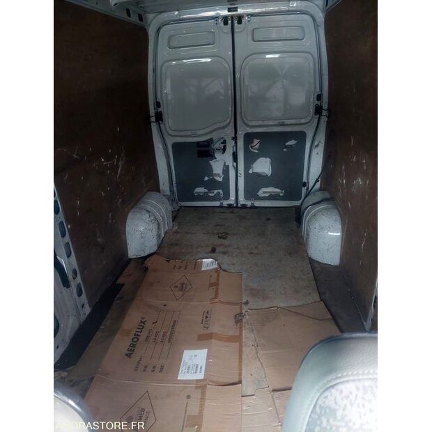 2005 Renault Master-47109533