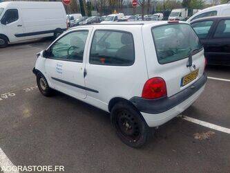 2006-renault-twingo-1451640-47109681