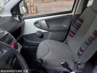 2010-citroen-c1-1451642-47109711