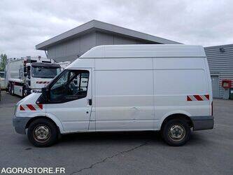 2006-ford-transit-1451663-47109839