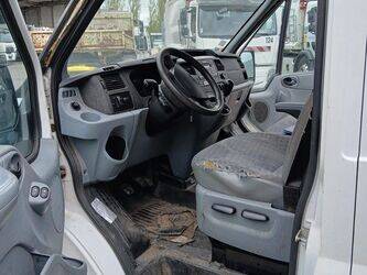 2006-ford-transit-1451663-47109842