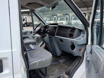 2006-ford-transit-1451663-47109846