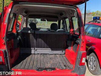 2007-peugeot-partner-1451667-47109876