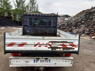 2011-renault-master-1451679-47109964