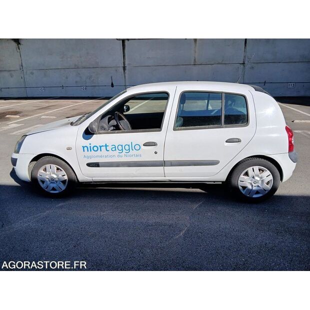 2003 Renault Clio-47110005