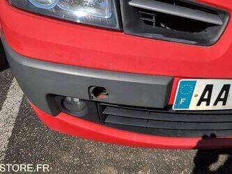 2009-renault-megane-1451686-47110025