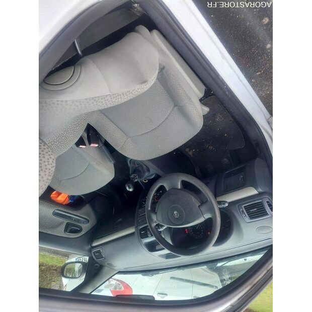 2005 Renault Clio-47110044
