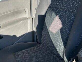 2009-renault-kangoo-1451696-47110102