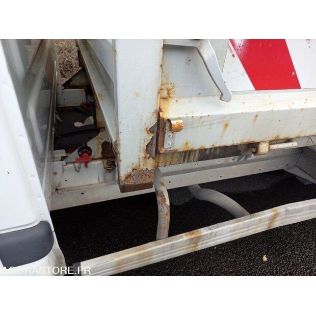 2009 Renault Master-47110117